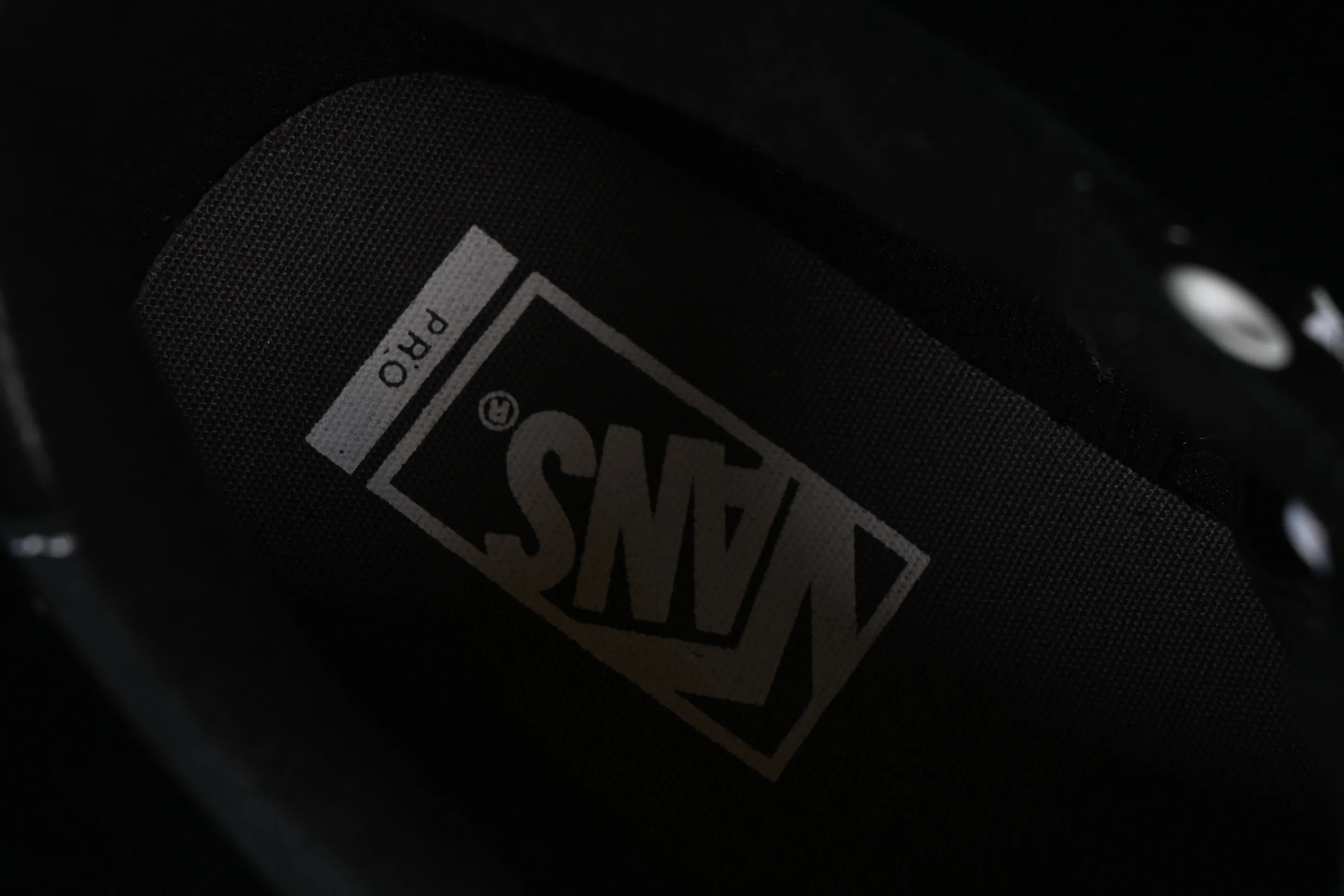All categories Vans Vans series Vans Low Vans low-top Vans Rowan Skate Boarding Classic and versatile lightweight and comfortable professional skateboard shoes VN0A4TZCY28